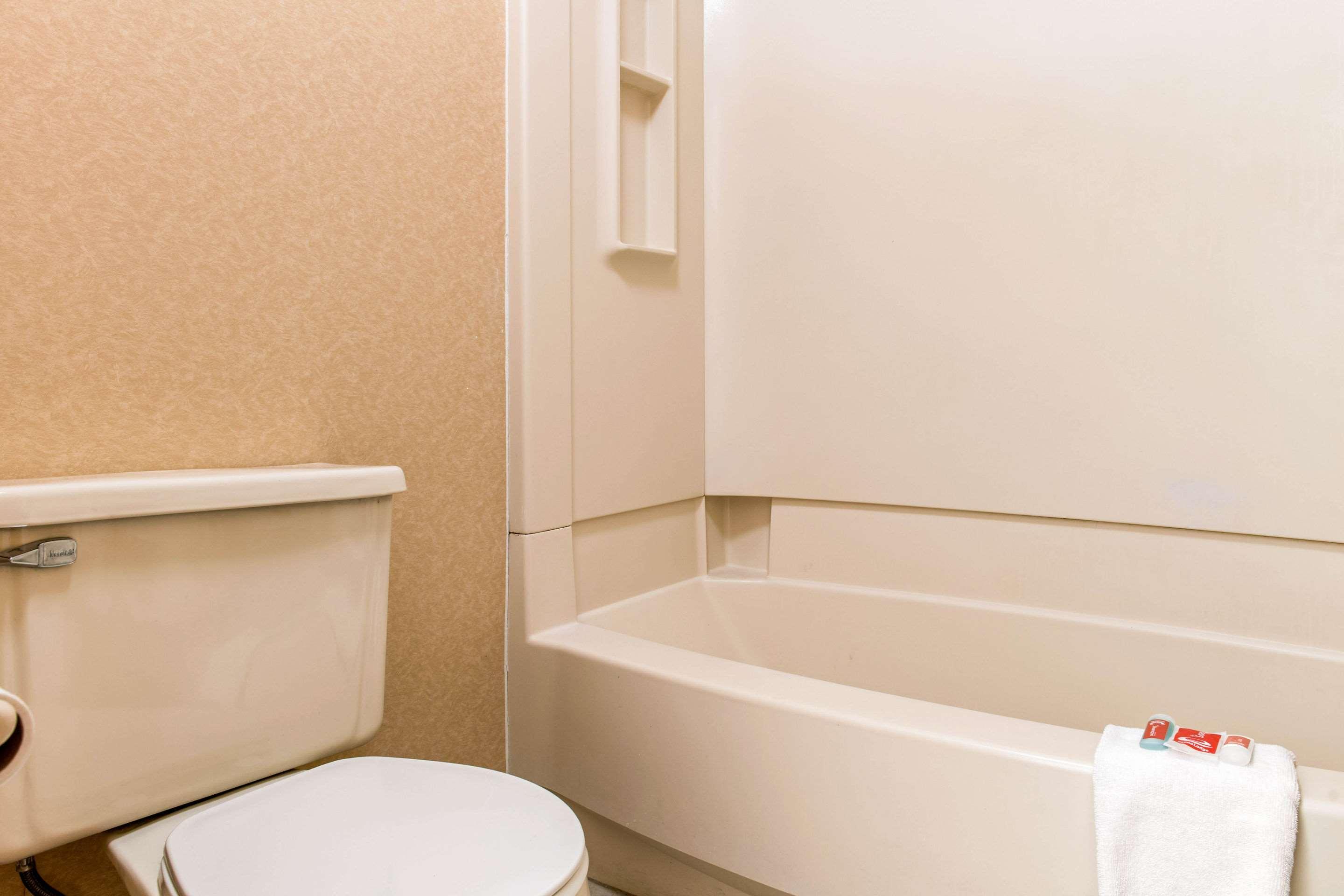 Econo Lodge Holland Ngoại thất bức ảnh