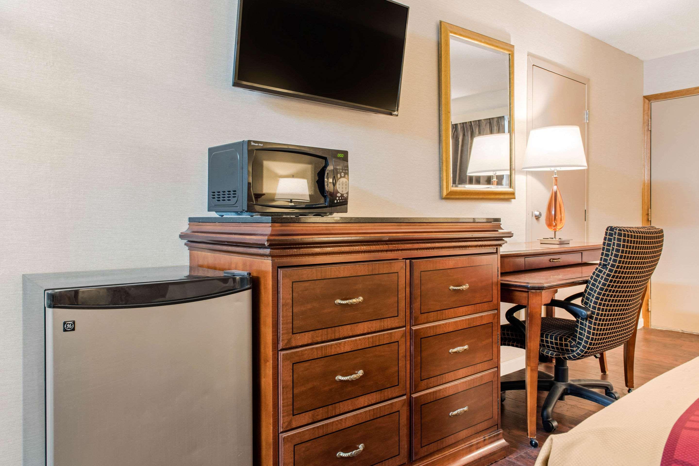 Econo Lodge Holland Ngoại thất bức ảnh