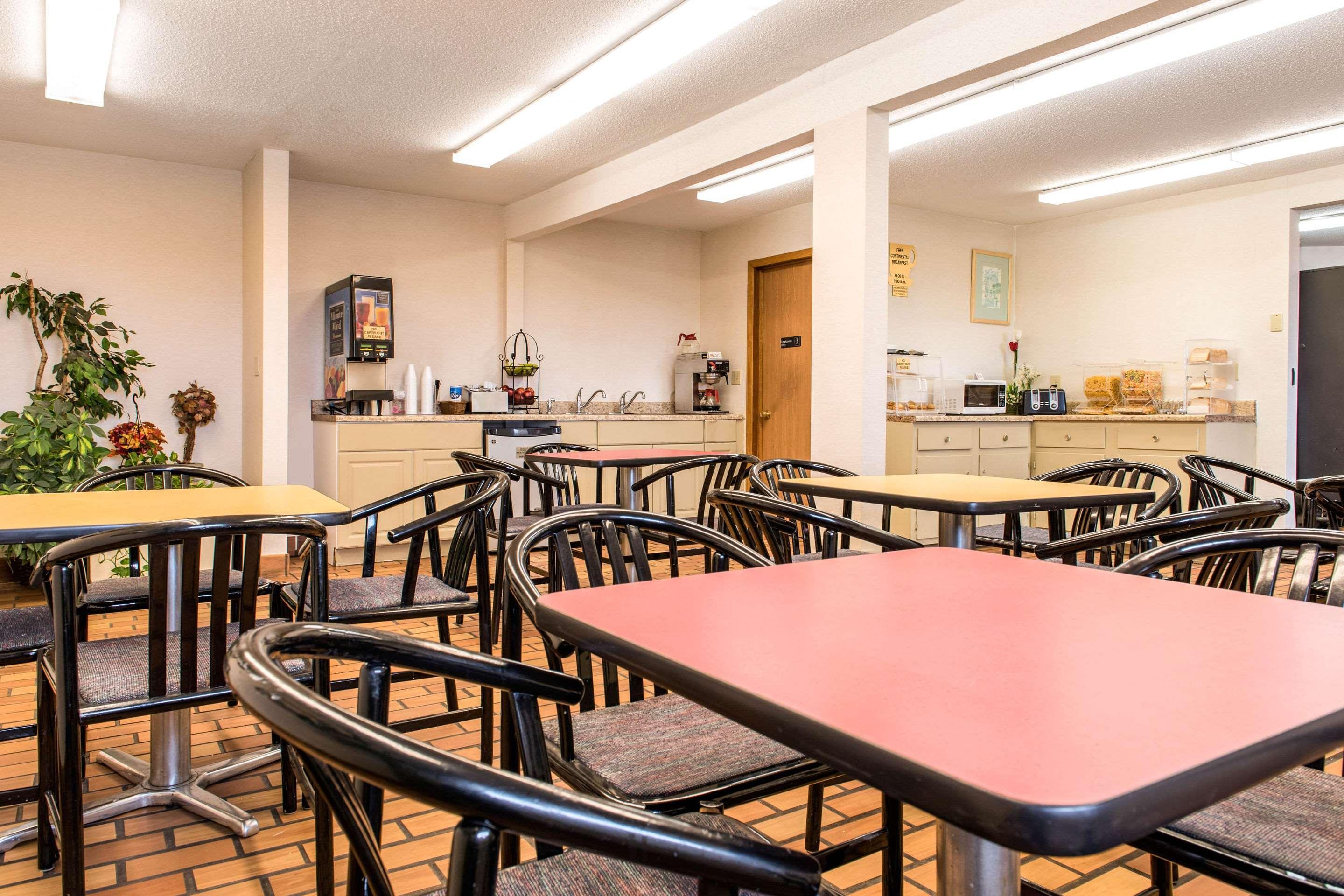 Econo Lodge Holland Ngoại thất bức ảnh