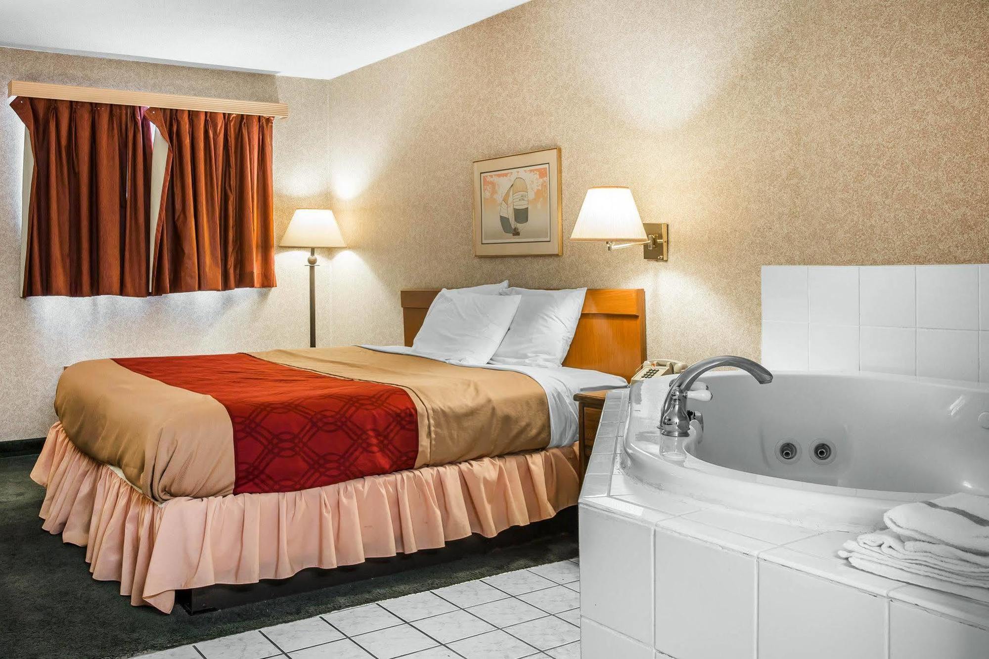 Econo Lodge Holland Ngoại thất bức ảnh